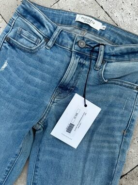 NWT Hidden Light Blue Women's Jeans